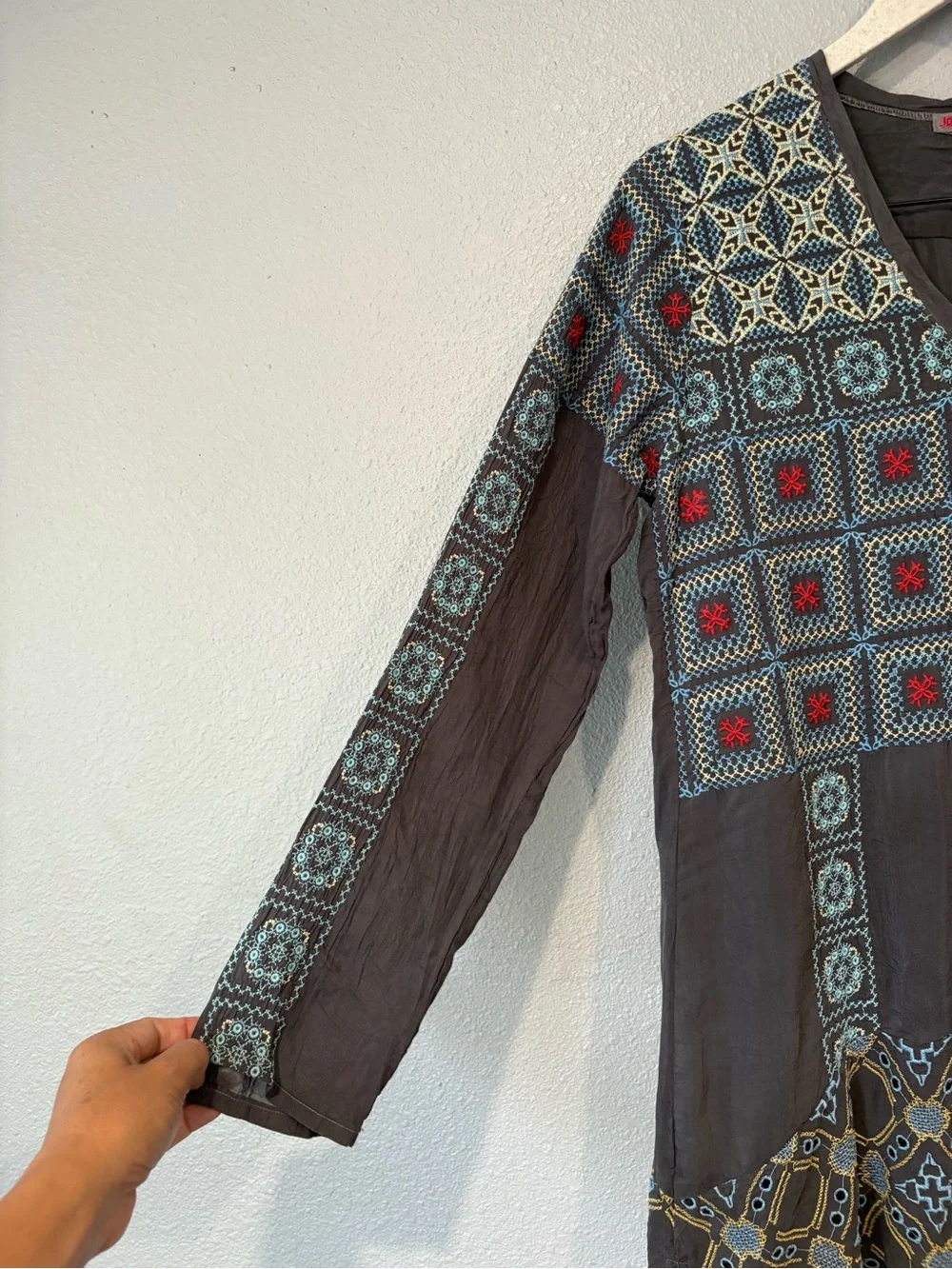 Johnny Was Embroidered Boho Tunic Top 100% Rayon size small